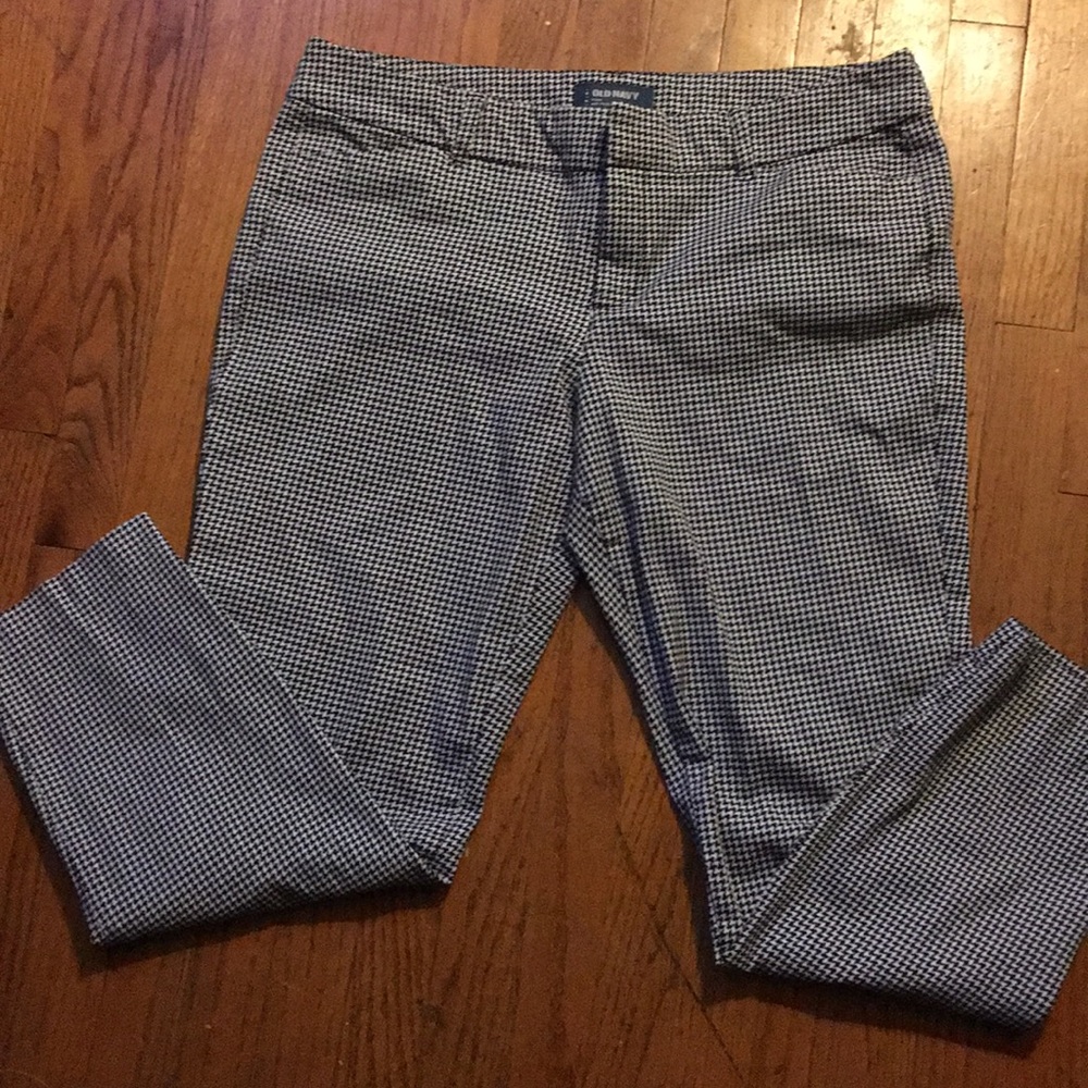 Capris mid-waist pants